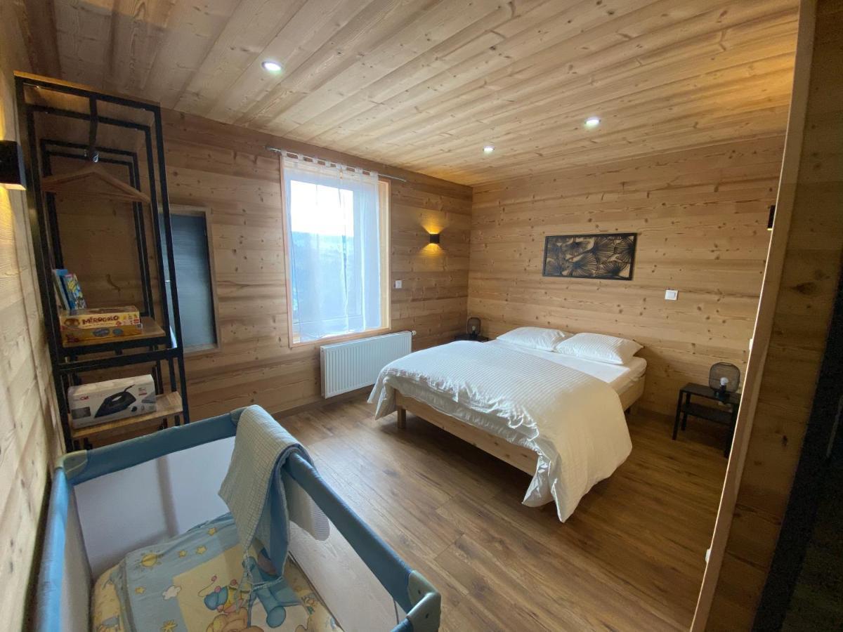 Les Chalets Bambi & Jacuzzi Privatif ラ・ブレス エクステリア 写真