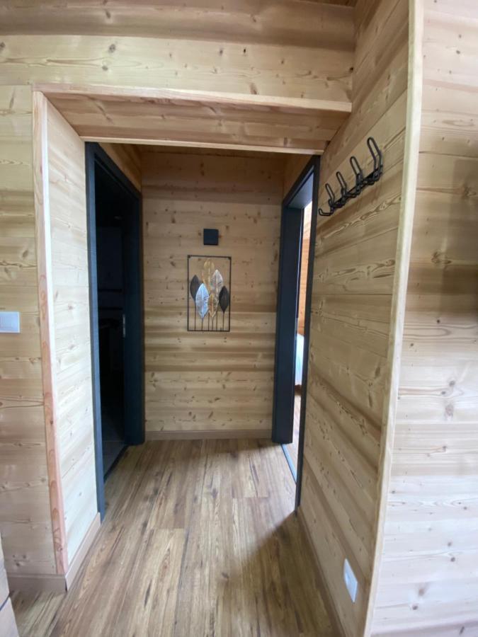 Les Chalets Bambi & Jacuzzi Privatif ラ・ブレス エクステリア 写真
