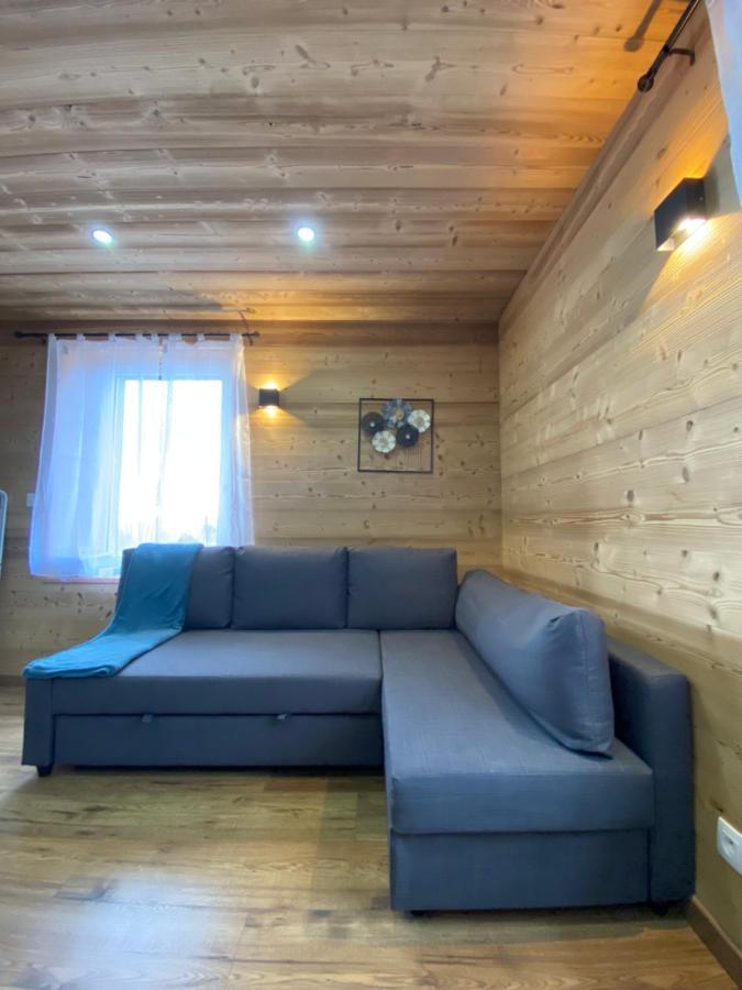 Les Chalets Bambi & Jacuzzi Privatif ラ・ブレス エクステリア 写真