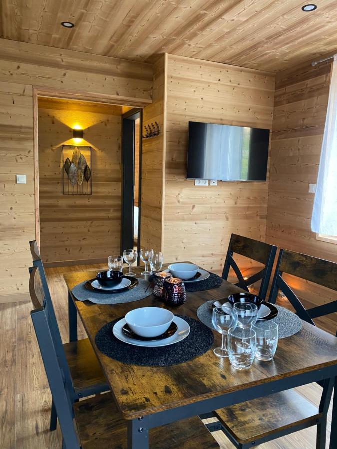 Les Chalets Bambi & Jacuzzi Privatif ラ・ブレス エクステリア 写真