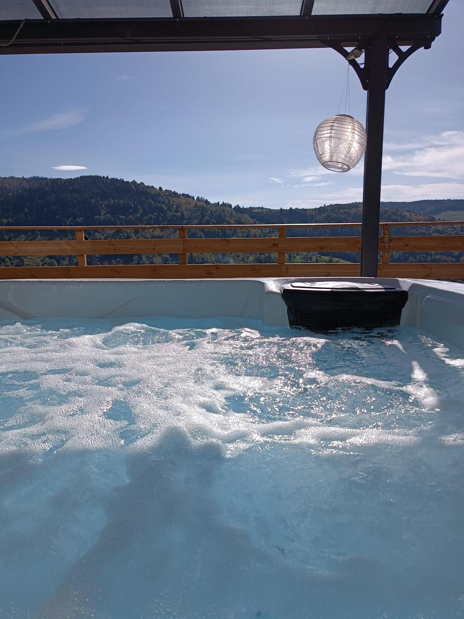 Les Chalets Bambi & Jacuzzi Privatif ラ・ブレス エクステリア 写真