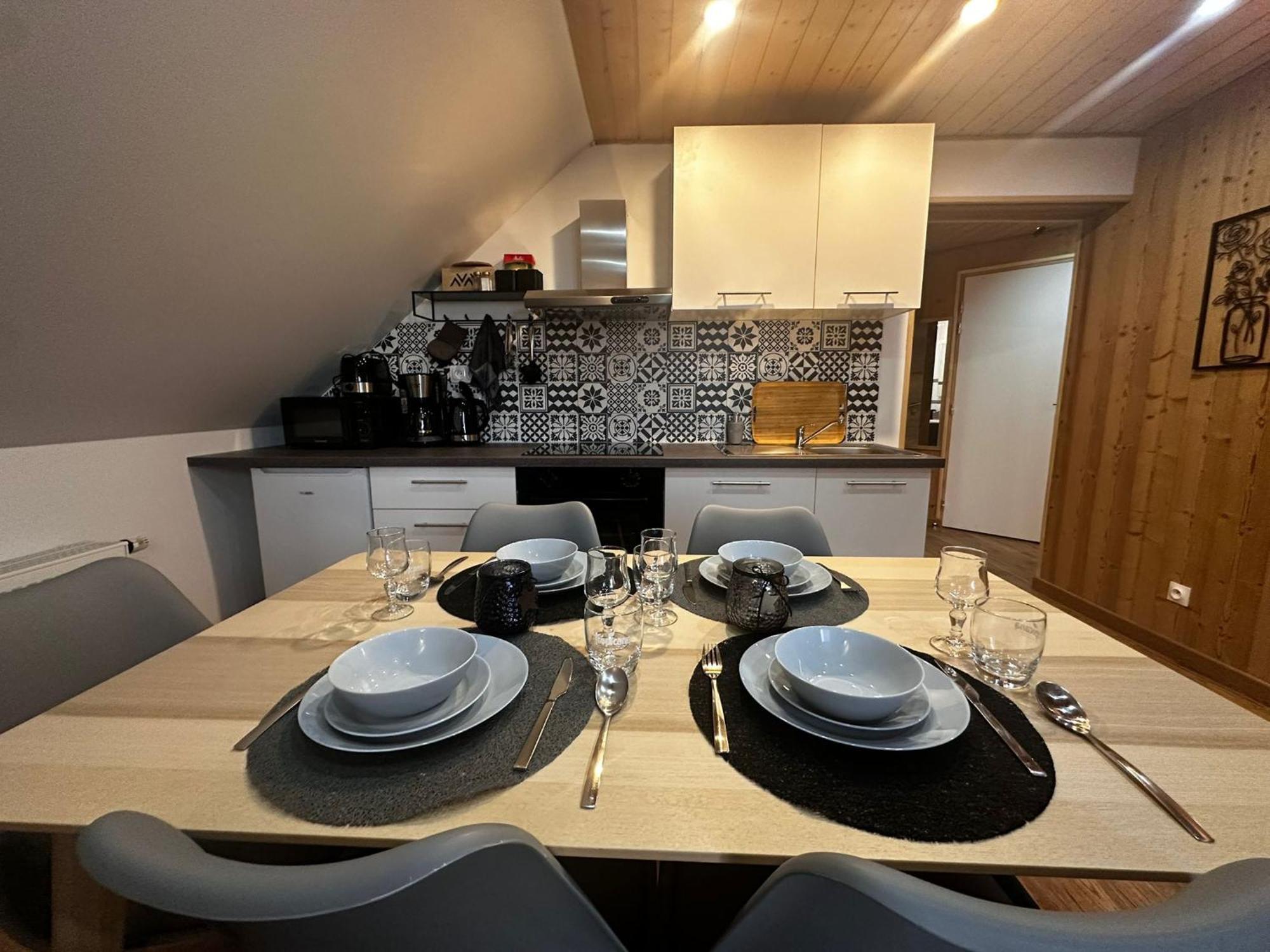 Les Chalets Bambi & Jacuzzi Privatif ラ・ブレス エクステリア 写真